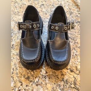 Delia's Dolls Kill Born To Explore Black Platform T Strap Loafers Shoes sz 6M